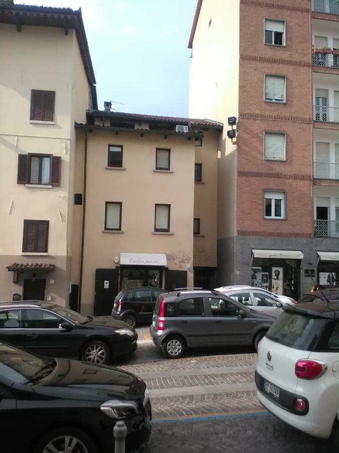 Apartment Benjamin คิเอริ ภายนอก รูปภาพ